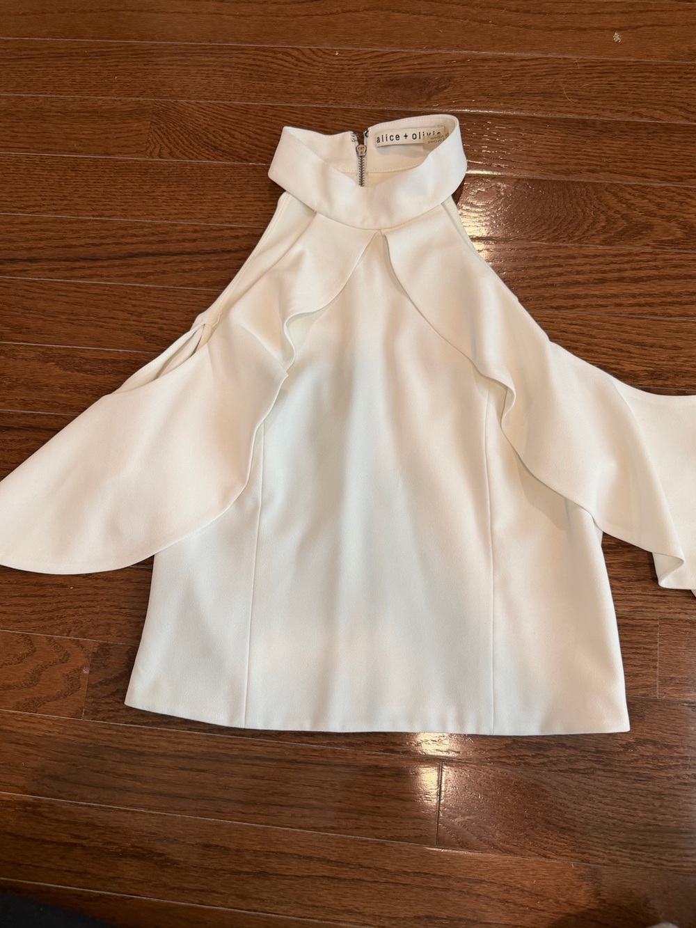 Alice + Olivia White Cold Shoulder High Neck Crop Top Size 4 - Picture 2 of 4
